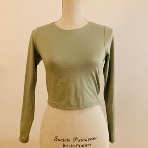 Sincerely Jules Long Sleeve Green Women’s Crop Top